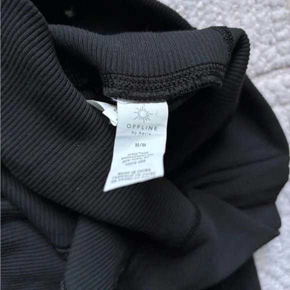 NWOT Aerie Offline Lace Up Ribbed Black Leggings Medium - Picture 7 of 7